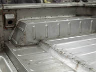 The-FJ-Company-1976-FJ40-Land-Cruiser---Freeborn-Red-219472